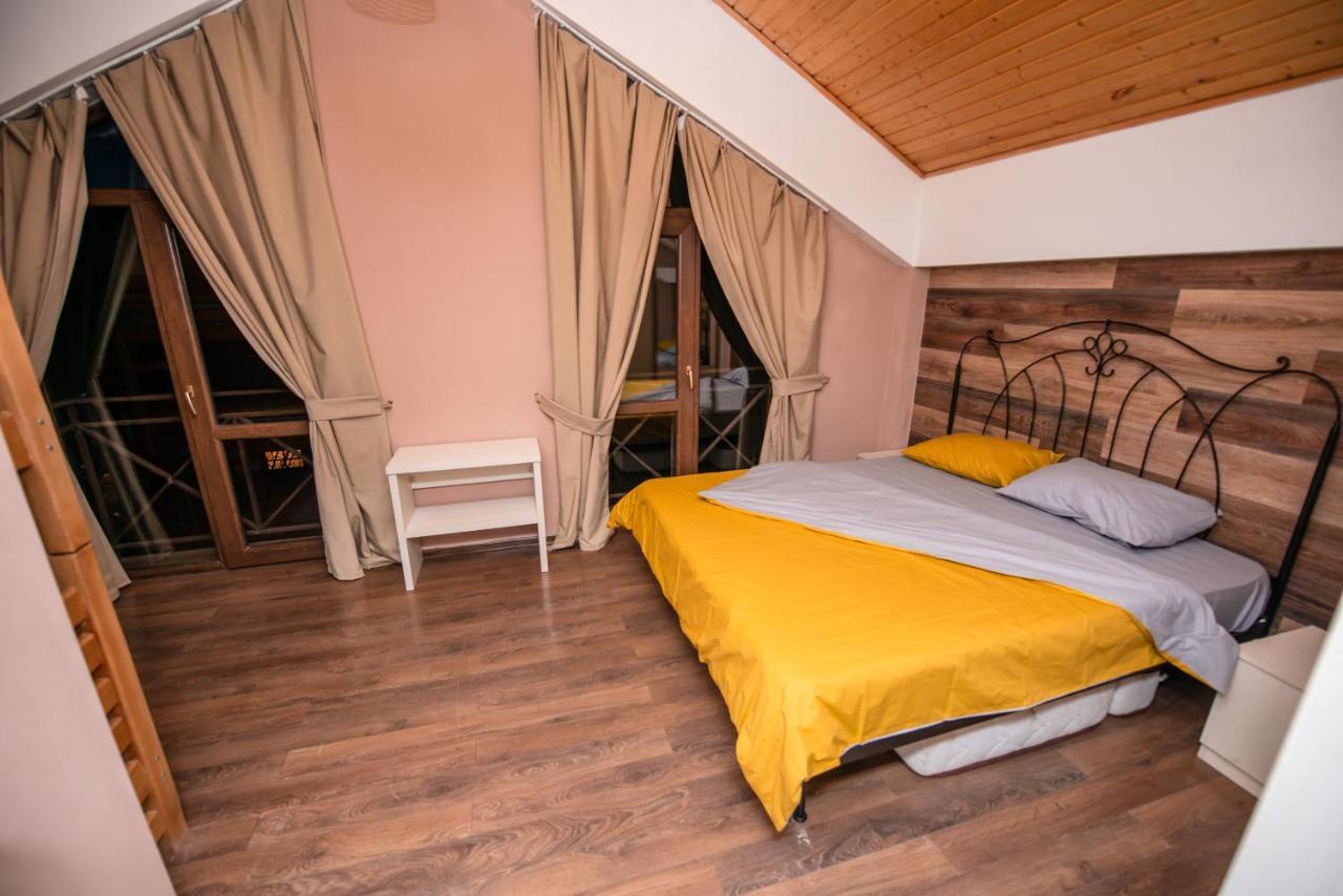 Villa Garden Bakuriani Ngoại thất bức ảnh