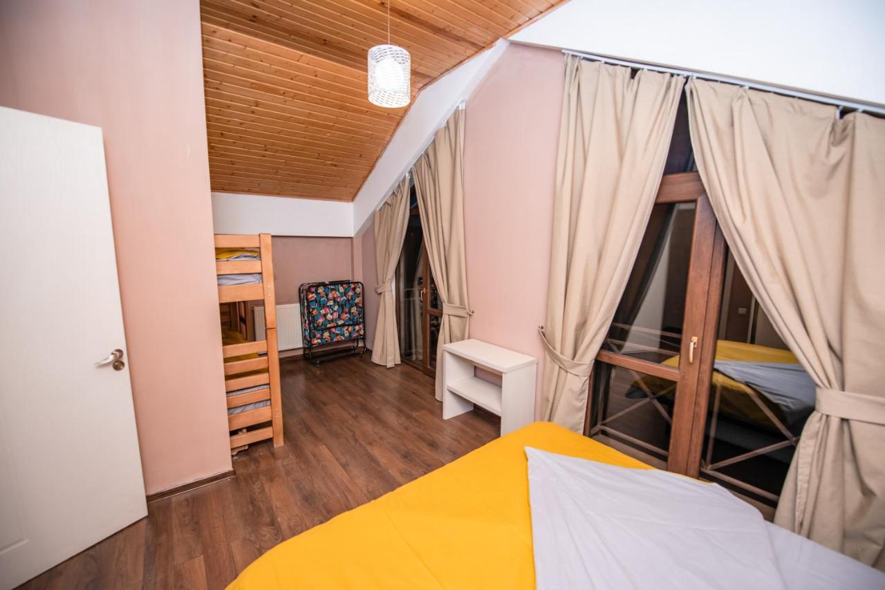 Villa Garden Bakuriani Ngoại thất bức ảnh