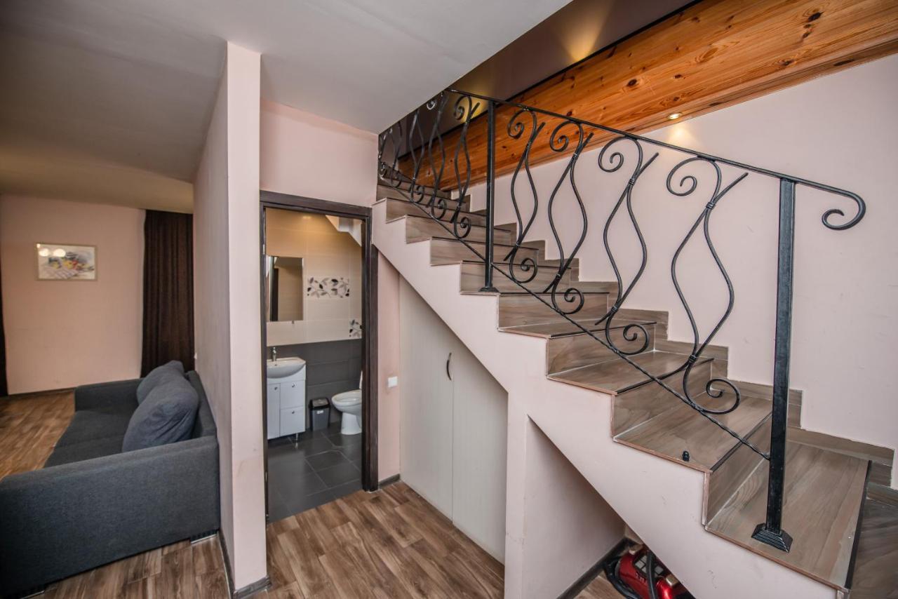 Villa Garden Bakuriani Ngoại thất bức ảnh